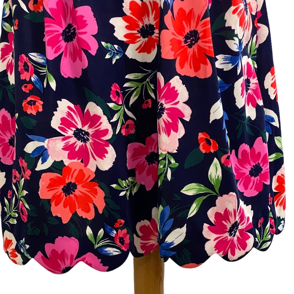 NWT Vince Camuto 6 Scalloped Edge Floral Dress - Picture 7 of 7